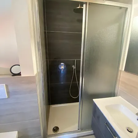 Casa Dai Nonni Feriehus Perledo